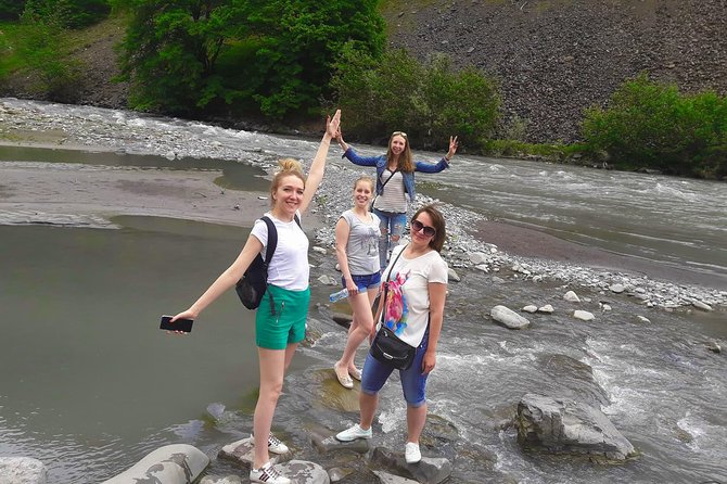 Tour to Kazbegi: Georgian Military Road – Ananuri – Gudaury – Kazbegi - Road-trip reality: what this day feels like from Tbilisi