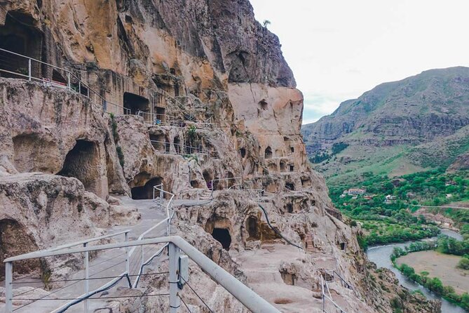 Vardzia, Rabati, and Borjomi Ancient Georgia Group Tour - Food and Drinks: What Is Included vs. What You Pay for