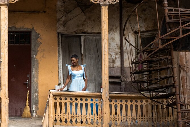 Your unique photo session in Tblisi, Georgia - Soviet Relics, Courtyards, and Quiet Viewpoints